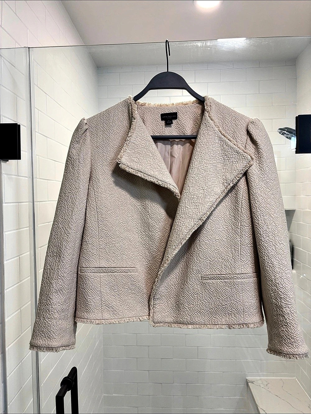 Ann Taylor Factory Fringe Trim Blazer in Beige Size 6 Like New